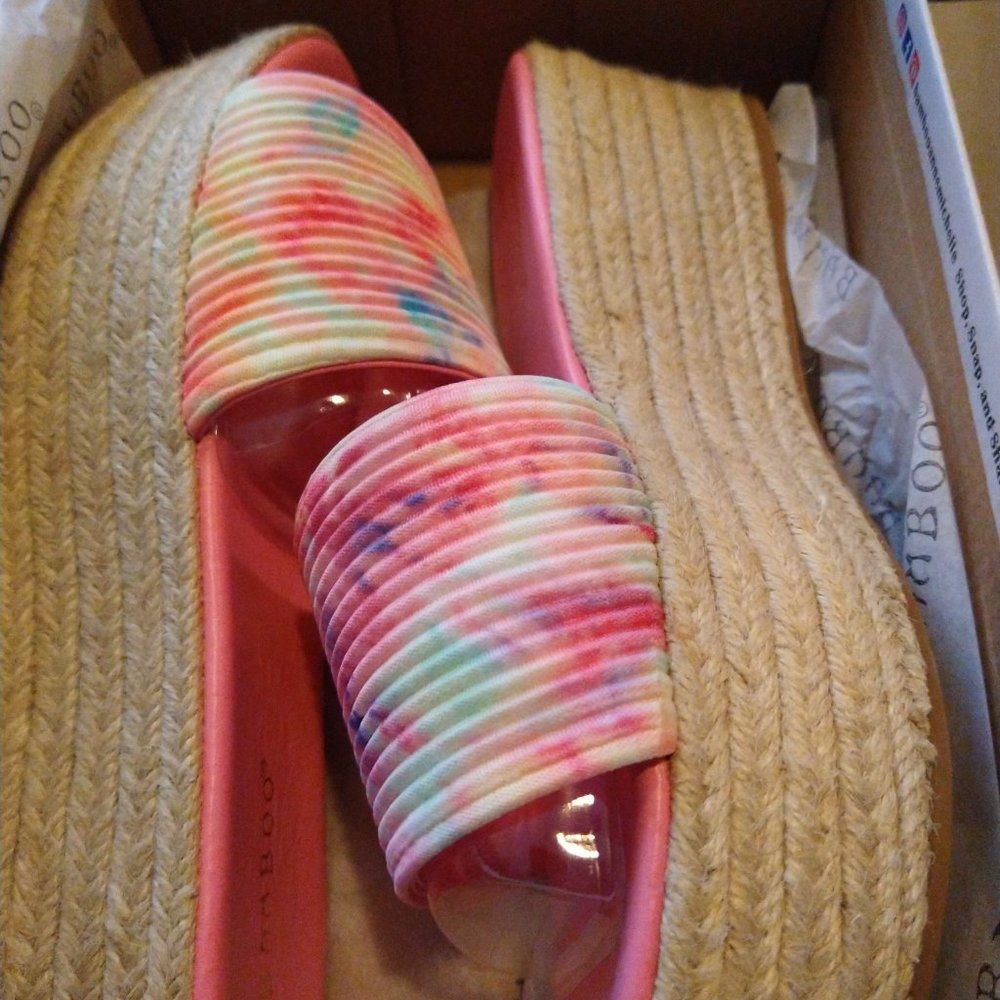 BNIB - BAMBOO SLIDES - PINK W/ WICKER BOTTOM - SIZE 7.5